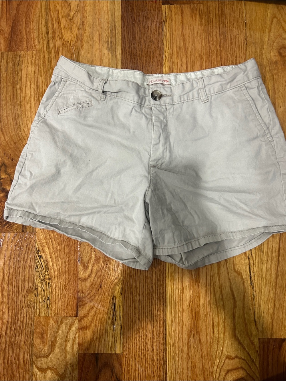 Dockers Light tan Women’s Bermuda Shorts